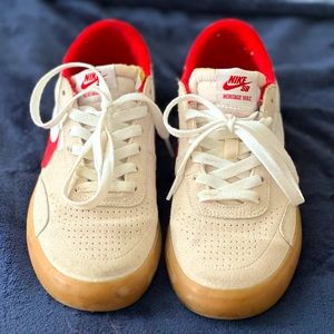 Nike SB sneaker size 7 women